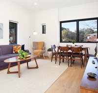 Stylish Apartment With Garage Near Bondi Beach - Goulburn Accommodation
