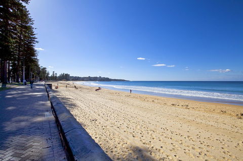Manly Paradise Motel & Apartments - Goulburn Accommodation 8