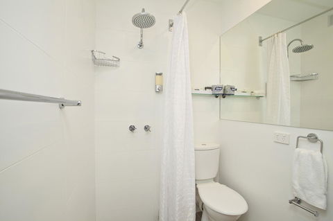 Manly Paradise Motel & Apartments - Goulburn Accommodation 11