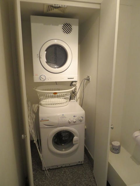 Manly Paradise Motel & Apartments - Goulburn Accommodation 24