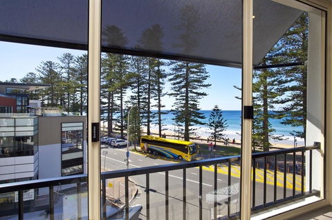 Manly Paradise Motel & Apartments - Goulburn Accommodation 4