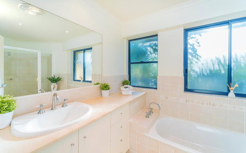 The Cove Yamba - Goulburn Accommodation 16