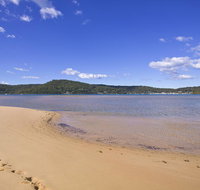 BookerBay Retreat - Goulburn Accommodation