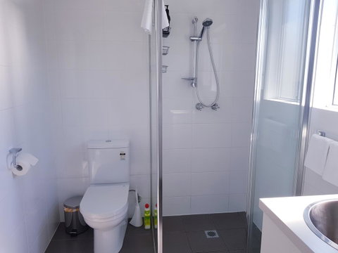 BookerBay Retreat! - Goulburn Accommodation 10