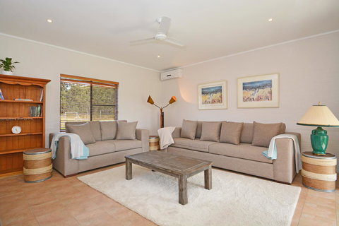JE Guesthouse, Central To All The Hunter Valley Has To Offer - Goulburn Accommodation 2