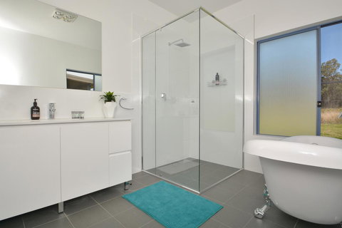 JE Guesthouse, Central To All The Hunter Valley Has To Offer - Goulburn Accommodation 27