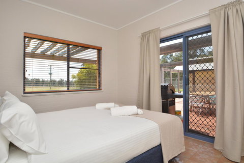 JE Guesthouse, Central To All The Hunter Valley Has To Offer - Goulburn Accommodation 30