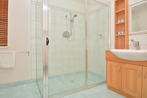 JE Guesthouse, Central To All The Hunter Valley Has To Offer - Goulburn Accommodation 35