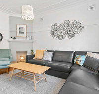 Seaspray - Manly beach apartment close to the sand - Goulburn Accommodation
