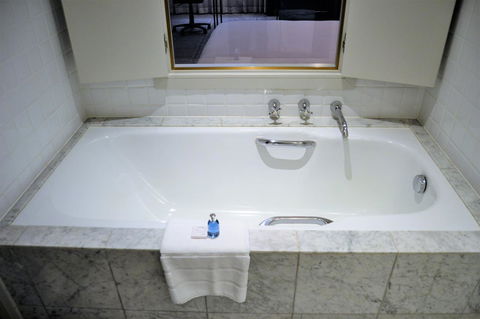 Radisson Blu Plaza Hotel Sydney - Goulburn Accommodation 37