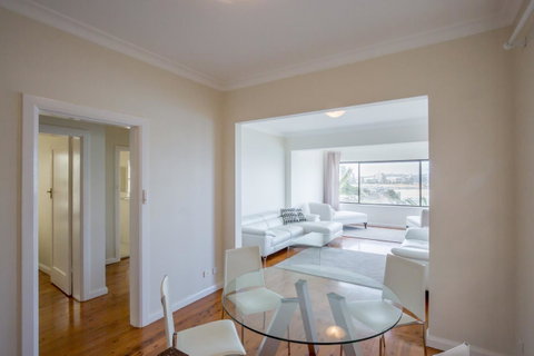 Ultimate Bondi Escape #2 - A Bondi Beach Holiday Home - Goulburn Accommodation 6