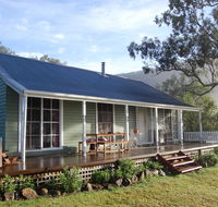 Cadair Cottages - Goulburn Accommodation