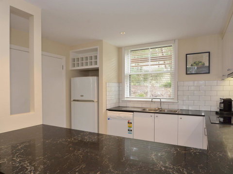 Villa De Saran Located Within Cypress Lakes - Goulburn Accommodation 2