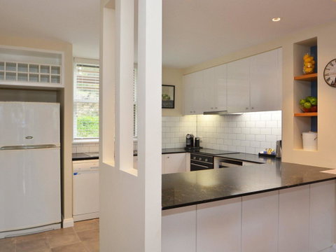 Villa De Saran Located Within Cypress Lakes - Goulburn Accommodation 8