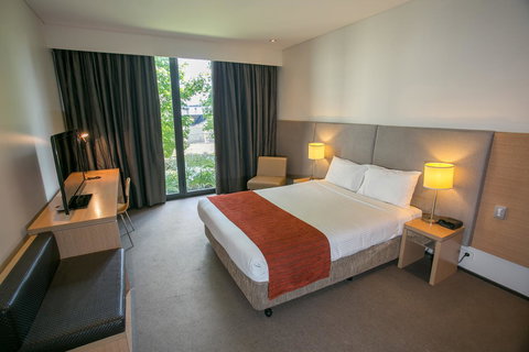 Alpha Hotel Eastern Creek - Goulburn Accommodation 32