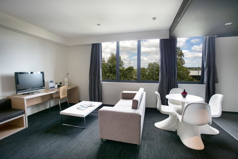 Alpha Hotel Eastern Creek - Goulburn Accommodation 12