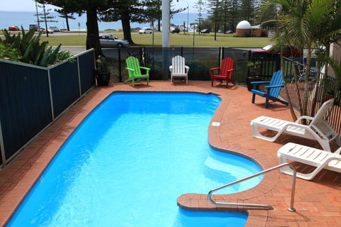 Beach House Holiday Apartments - Goulburn Accommodation 18