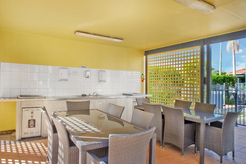 South Pacific Apartments - Goulburn Accommodation 6