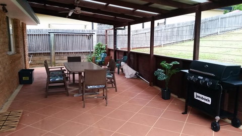 Twin Palms Holiday House At Lighthouse - Goulburn Accommodation 4