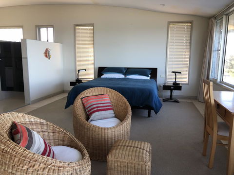 OceanScape Luxury Beachfront Villas - Goulburn Accommodation 7