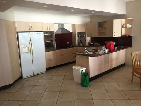 OceanScape Luxury Beachfront Villas - Goulburn Accommodation 9