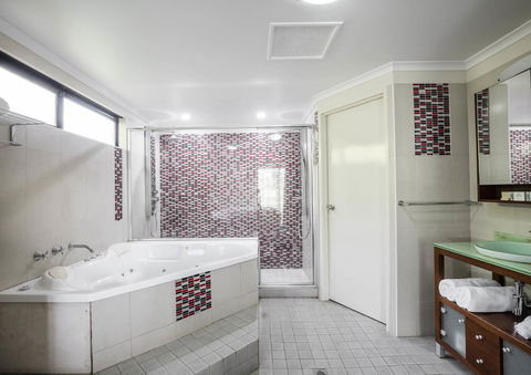 Mercure Darwin Airport Resort - Goulburn Accommodation 11