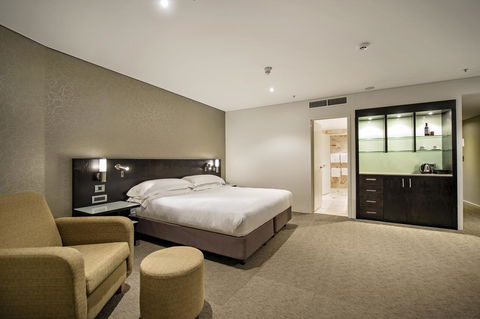 Hilton Darwin - Goulburn Accommodation 34