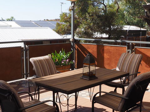 Wilmots On Dixon - Goulburn Accommodation 7