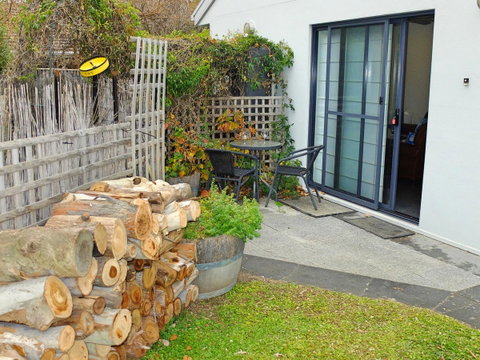 Rock Wallaby - Goulburn Accommodation 2