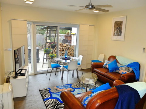 Rock Wallaby - Goulburn Accommodation 0