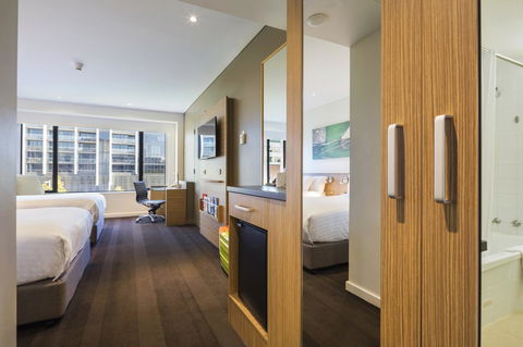 Crowne Plaza Canberra, An IHG Hotel - Goulburn Accommodation 23