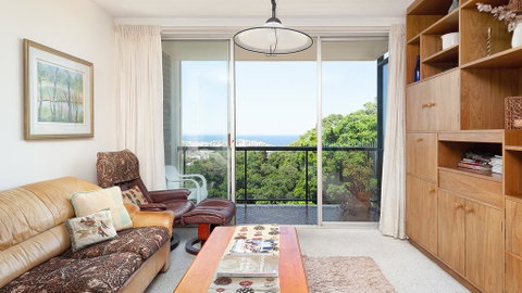 Bondi Apt. For 4 With Panoramic Ocean And Park Views - Goulburn Accommodation 2