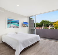 Bondi Beach Studio King Suite  Balcony - Goulburn Accommodation