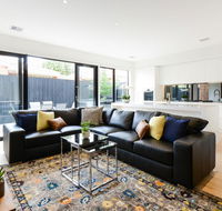 Boutique Stays-Murrumbeena Place 1 - Goulburn Accommodation