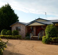 Brick Creek House - Goulburn Accommodation