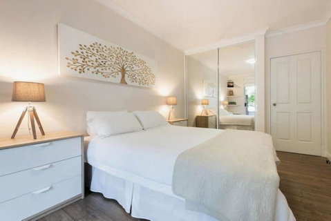 Bright Comfy Bondi Home - Goulburn Accommodation 2