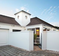 Brighton House - Goulburn Accommodation