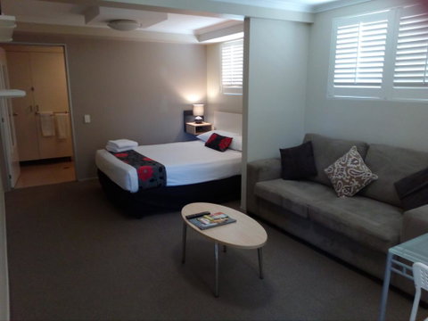 Brisbane Street Studios - Goulburn Accommodation 2