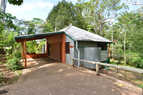 Bushland Cottages And Lodge - Goulburn Accommodation 2