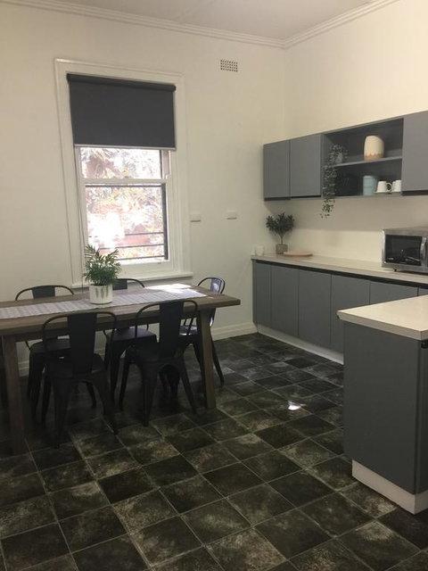 Caledonian Hotel Motel - Goulburn Accommodation 1