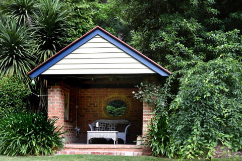 Cambridge Cottages - Goulburn Accommodation 1