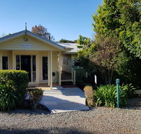 Camelot Cottages - Goulburn Accommodation