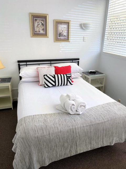 Canberra Short Term And Holiday Accommodation - Goulburn Accommodation 3