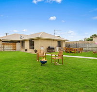 CAPEL Family Home large yard close to beach - Goulburn Accommodation