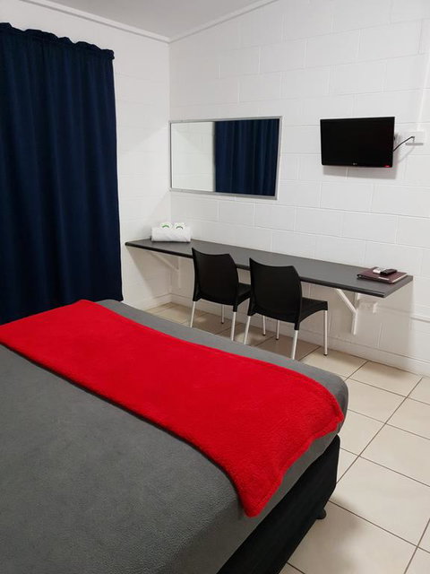 Capricorn Hotel - Goulburn Accommodation 2
