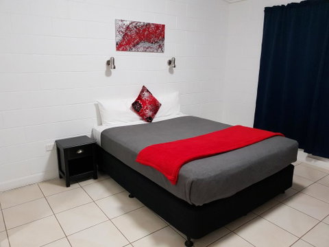 Capricorn Hotel - Goulburn Accommodation 3