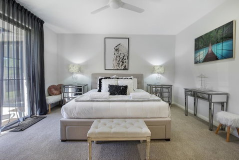 Casa Paradiso - Goulburn Accommodation 0