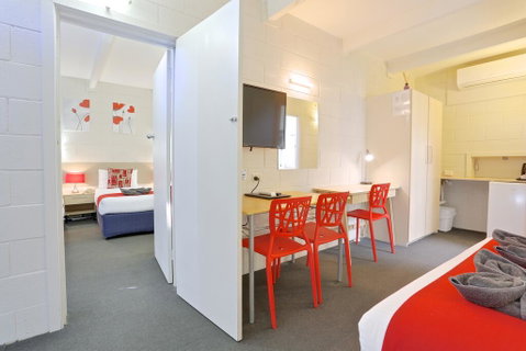 Castle Creek Motel - Goulburn Accommodation 1