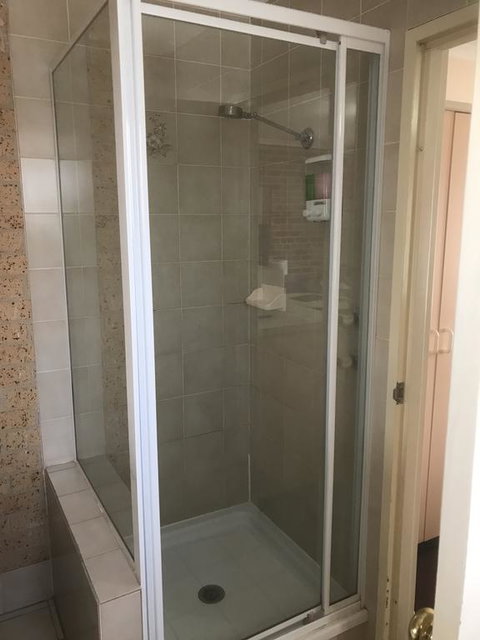 Cedar Lodge Motel - Goulburn Accommodation 2