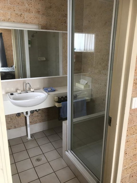 Cedar Lodge Motel - Goulburn Accommodation 1